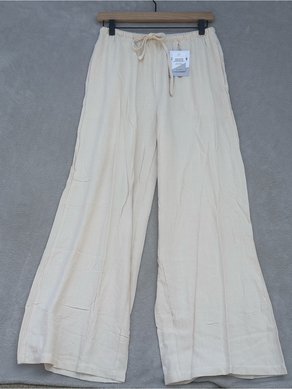 NWT Women's linen blend Pants in Cream